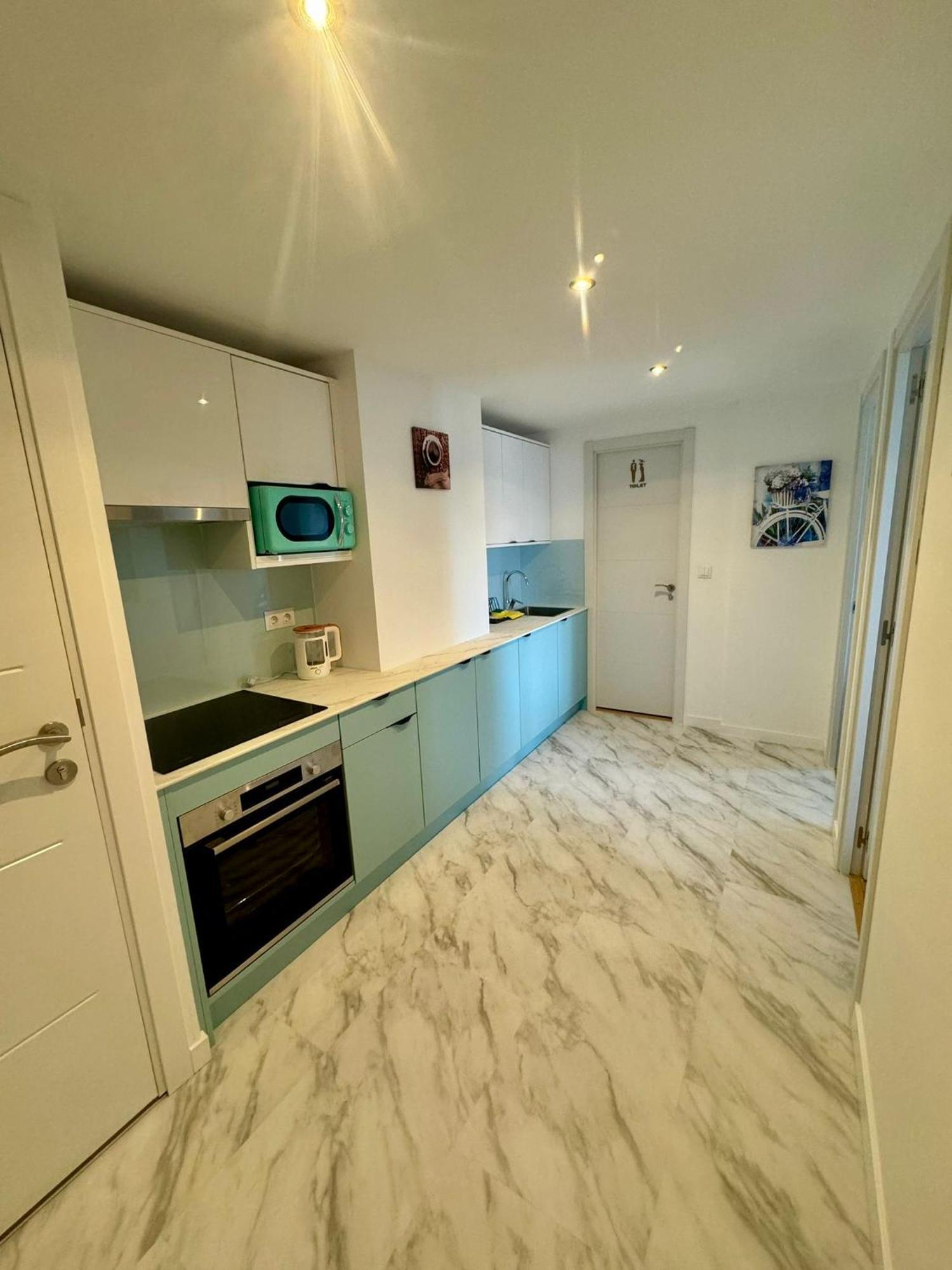 Apartamentos Coastal Haven ベニドルム エクステリア 写真