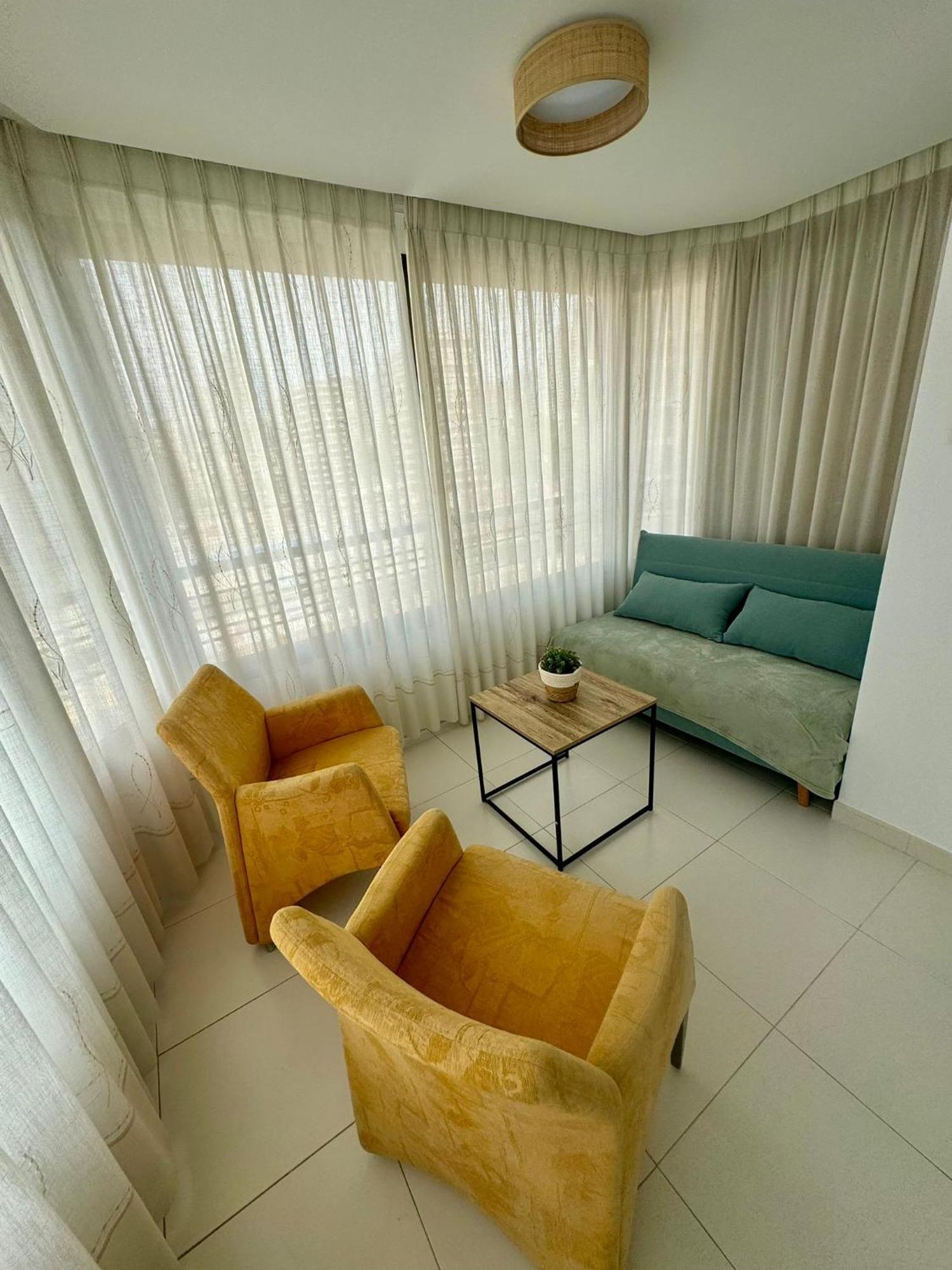 Apartamentos Coastal Haven ベニドルム エクステリア 写真