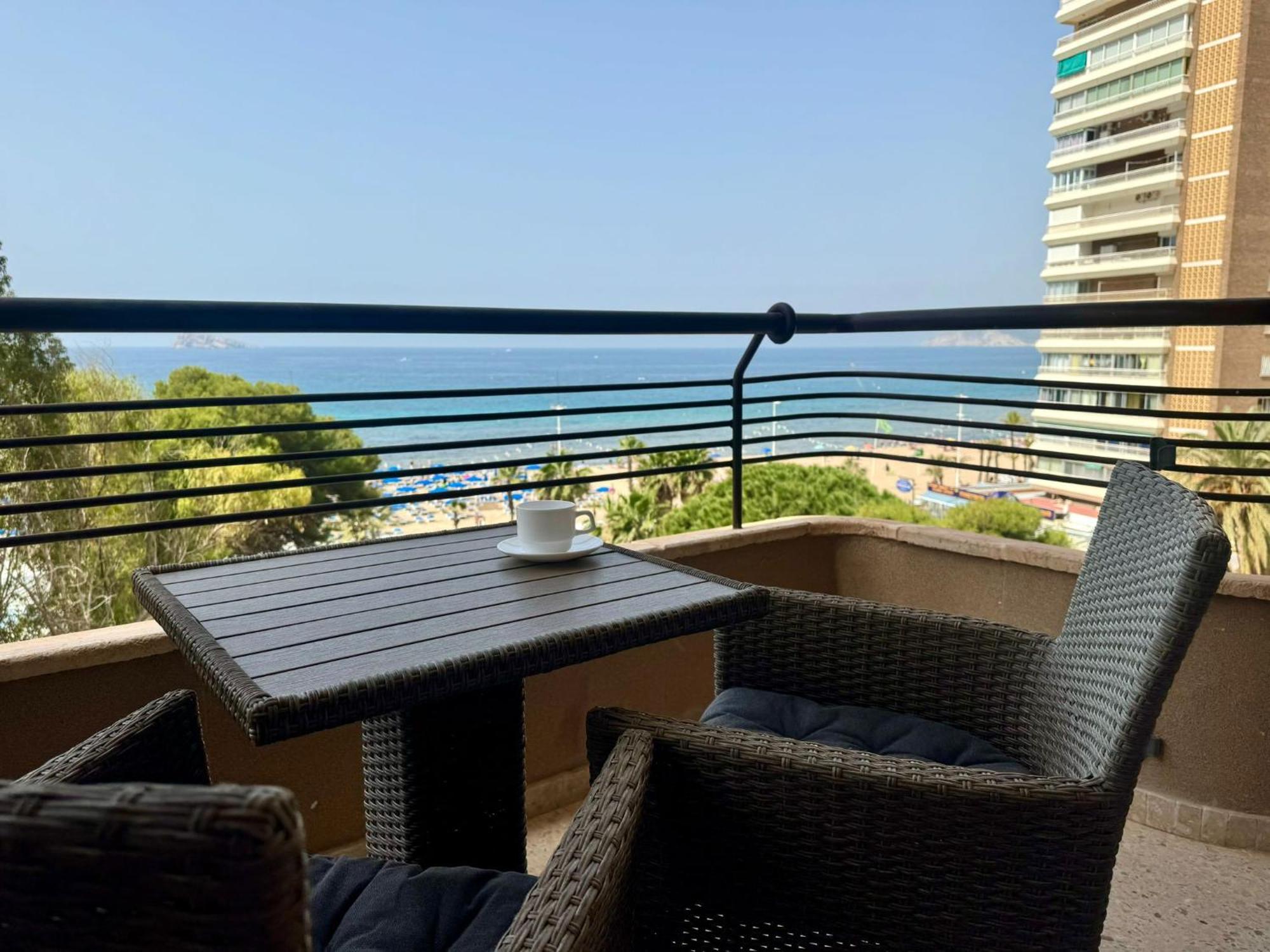 Apartamentos Coastal Haven ベニドルム エクステリア 写真
